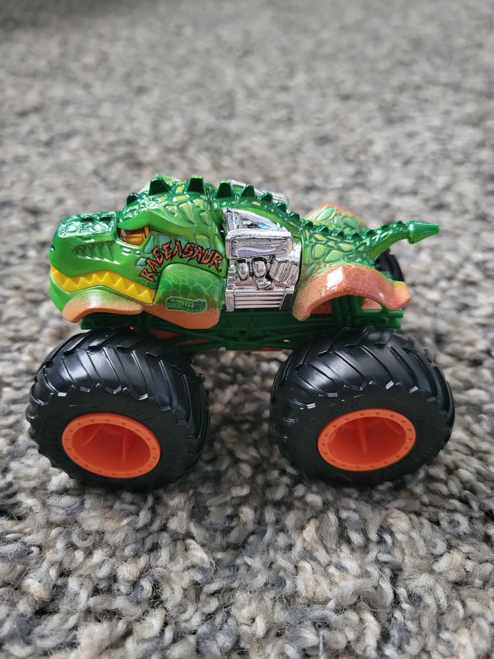 N/A green monster
